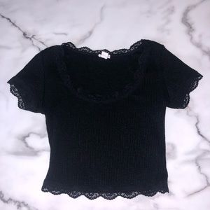Lace detailed crop top